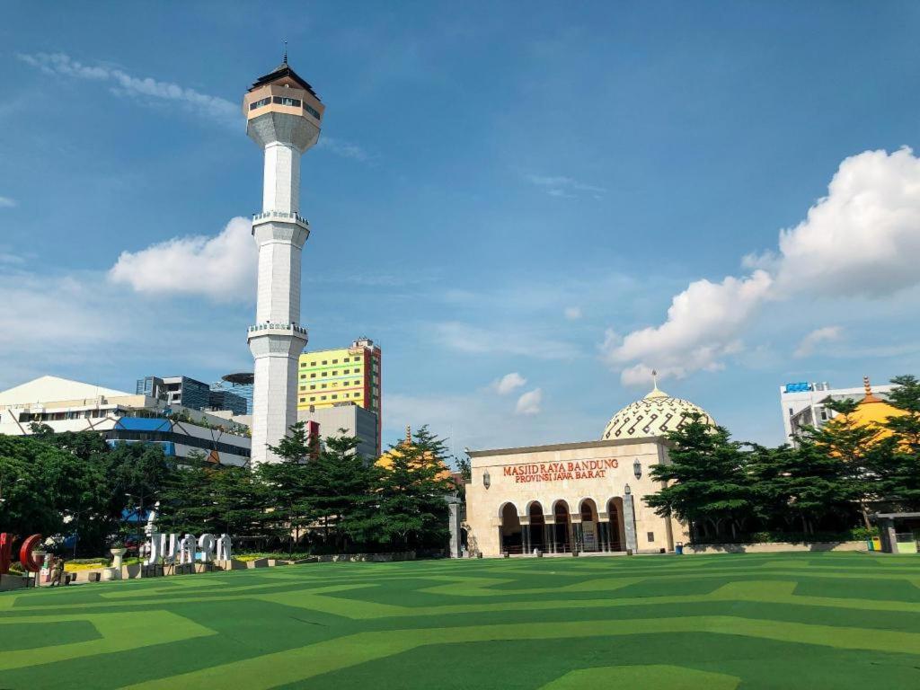 Gania Hotel Bandung Ngoại thất bức ảnh
